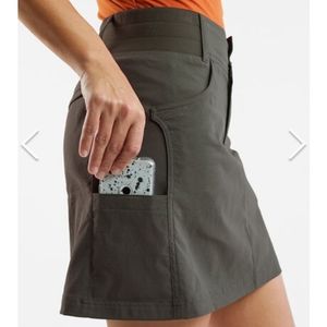 Title Nine Clamber Hiking Skort Size 12